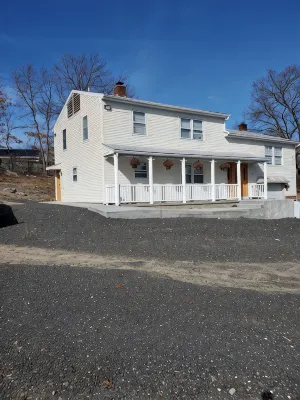 Newly Renovated Guest House Located on Private Compound