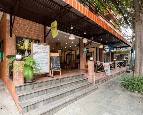 Chaba Chalet Hotel Hotel dekat Dermaga Hua Hin