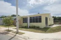 2 BR 2 Bath Walk to Beach and 3 Restaurants Bars by Blackeagle marina.