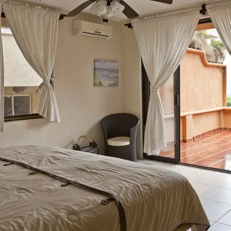 Indulgent, Romantic and Utterly Private—Relax in Affordable Luxury 3BR