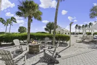 Sundial D310  Charming Beachfront Getaway! - Wifi