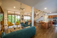 Breathtaking Jungle Views and Abundant Wildlife -  Large pool. - 4-Star
