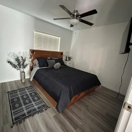 Charming 3-bedroom house in serene Eustis with POOL! Mins to Downtown MT. DORA.