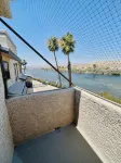 Very RARE, ON the RIVER ! - 4-Star