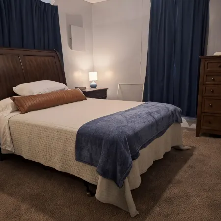The 1860 - Your family will be close to everything when you stay at here. Hotels in Iola