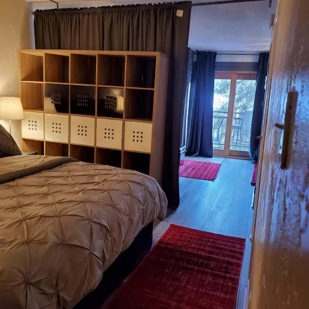 3 Min. Walk to Slopes!Mountain View! Steps to Ski Lift/Gondola, Shops & Dining!