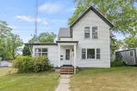 Quiet home. 10 minutes from waterparks. - 4-Star