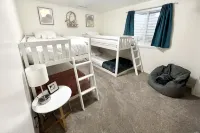 Orem Lower Level Apartment w/ Hot Tub access! 6 minutes to Provo Canyon