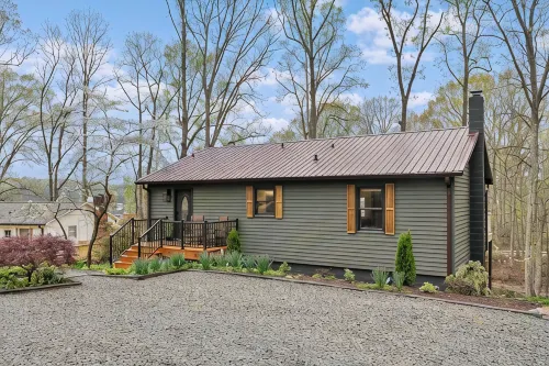 Waterfront Home - Hot Tub, Dock, Fire Pit, Boat - Balkoner