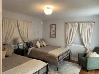 Daybreeze Vacation Home w/ Hot Tub & Gorgeous View - 4-Sterne