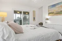 Lake view and lakes access home on Lake Chatuge -mountain view -spacious home. - WiFi