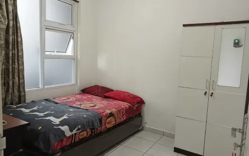 Glory Guesthouse - 2-Star