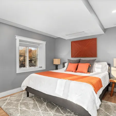 Upscale Duluth Suite / 15 Minute Drive to Canal Park / Easy Parking / Quiet Area