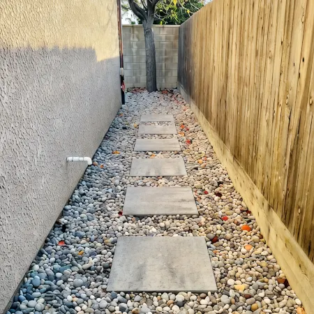 Family Fun-Filled Oasis: Mini Golf, Arcade, King Bed, Great Location and More!