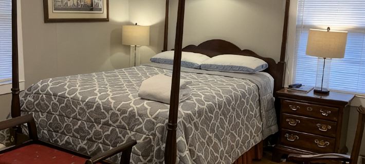 Enjoy Charlestons History & Carolina Sun -  3BR 2 BATH Old Mt. Pleasant Hotels in Mount Pleasant