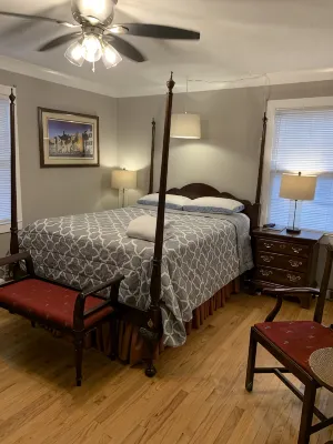 Enjoy Charlestons History & Carolina Sun -  3BR 2 BATH Old Mt. Pleasant - 2성급