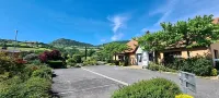 米洛康鉑酒店 - 停車場