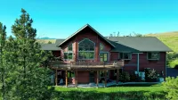 Glacier Getaway - True Vacation Home - Amazing Vistas - Boutique
