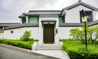Dongquan Hot Spring Holiday Hotel