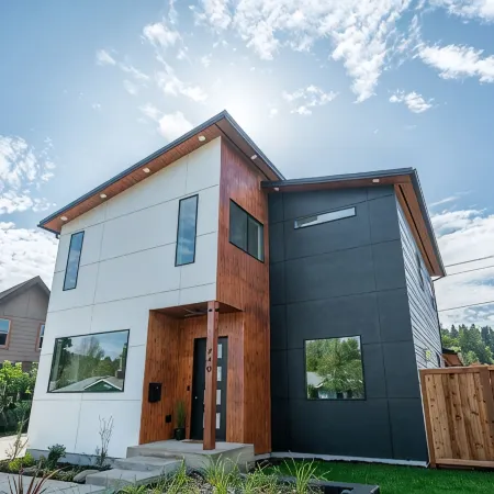 Spacious Modern Escape Near UO Campus