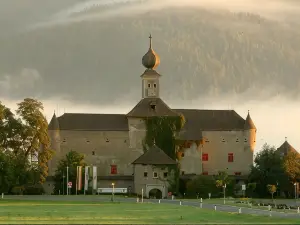 Tauroa Schloss Gabelhofen