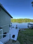 Riverfront Property Newly Renvoated The Sweet Retreat - Homestays