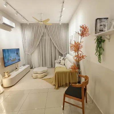 Aliff Height 2BR Japandes Pool View 5pax Hotels near Stesen Keretapi Kempas Baru