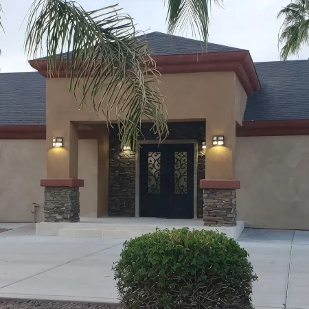 Double Eagle Villa with pool and pickleball close to Scottsdale!
