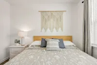 Boho Luxe Nr JAX INT. Airport & Shopping - شرفة