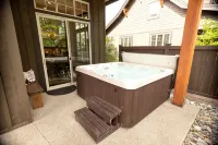 FAll in Suncadia! Walk to the New Suncadia Social & Golf! Hot Tub and Games! - 4-Star