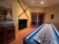 Charming 3-bedroom house with WiFi and AC in beautiful La Crosse - 4-Star