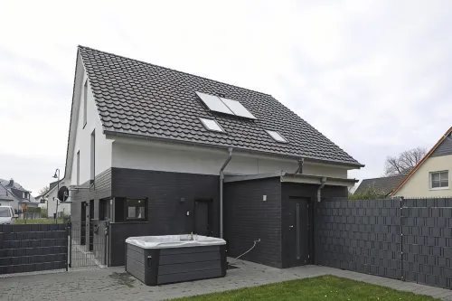 House Comfort, with outdoor whirlpool and sauna for exclusive use, 300m to the lake - 3-Star