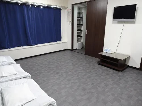 Economy Hotel Hoteiya - 1-Star
