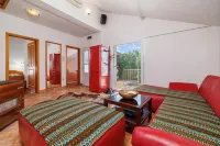 Apartments Rasa - parking