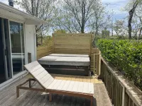 Montauk beach house, all amenities. Walk to town or beach. - 2-Star