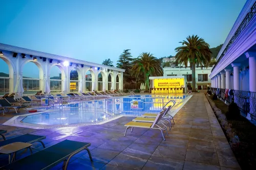 Northdoor Hotel - 4-Star