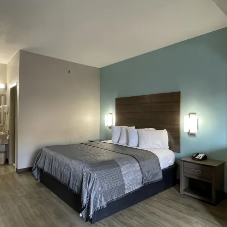 Fairview Inn & Suites Mobile
