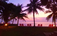 Padmadewi Anyer - Bãi biển