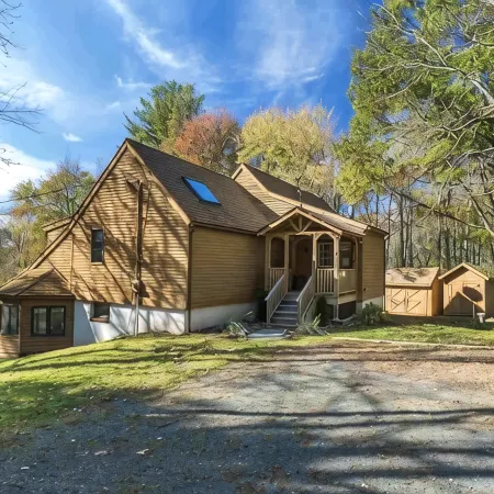 Timber frame home only 5 minutes from Windham Mountain - perfect for 2 families!