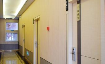 Shangyijia Themed Hostel