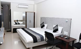 Hotel White Pearl, Jabalpur