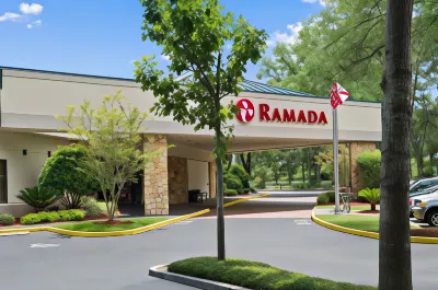 Ramada by Wyndham Jacksonville Hotel & Conference Center Hotels in Jacksonville