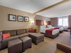 Comfort Inn & Suites Hays I-70