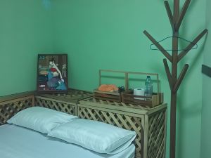 Arunrat GuestHouse - Hostel