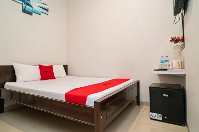 RedDoorz @ MERR Rungkut Jl Gunung Anyar Hotel di Kecamatan Rungkut