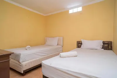 Sabar Mansion 22 Mitra RedDoorz Hotel di Kecamatan Pesanggrahan