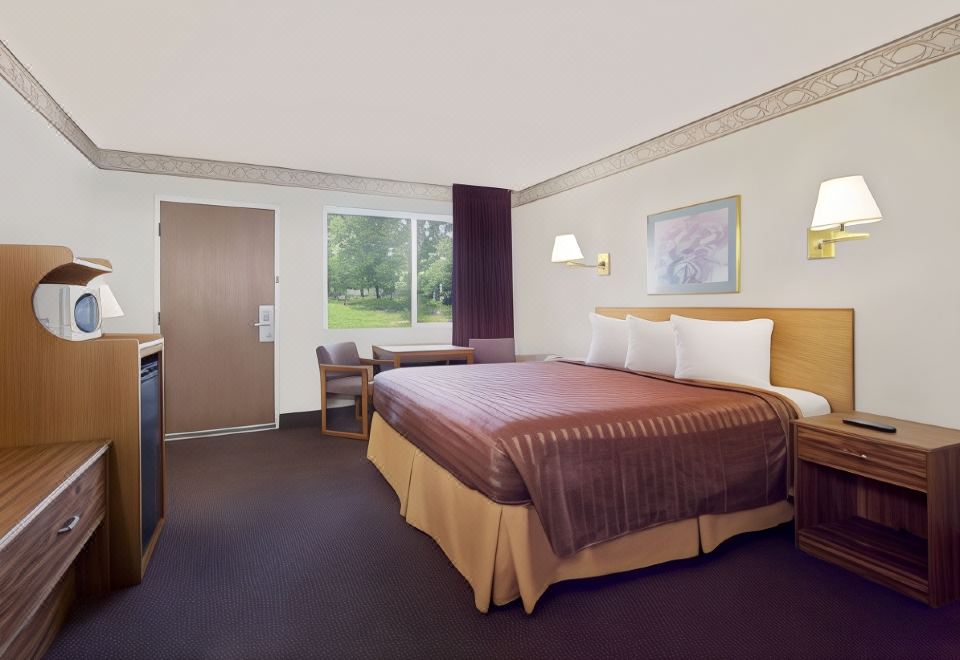 Travelodge by Wyndham Page, View of Lake Powell Exterior