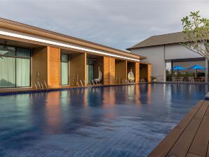 Vann Hua Hin Resort