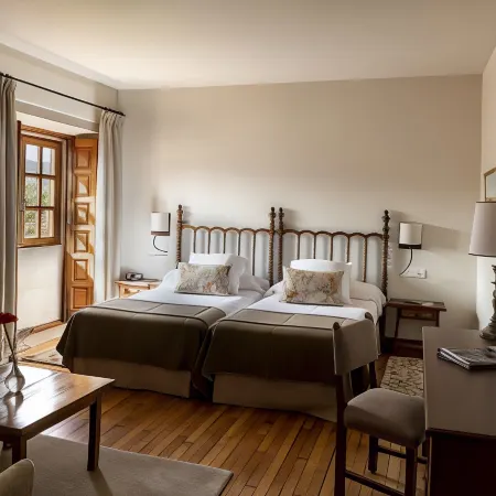 Parador de Tui Отели в г. Туя