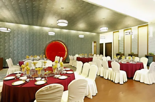 Majestic Mong Cai Hotel